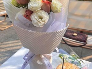 Flower Coffee (Poly Leading Front City Building No. 2 Branch)
