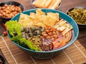 Huaxiu Rice Noodles (Guilin Rice Noodles · Luosifen · Sulubei Road Branch)