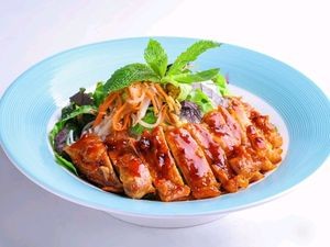 Ha Long Bay Vietnamese Pho (Wanda Plaza, Angji)