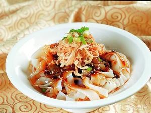 Xin Xin Shaanxi Authentic Cold Skin Noodles with Pork Sandwiches