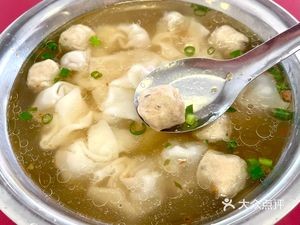 Ba Min Yuan Yun Tun Jiao Zi (Jiuquwan Road Store)