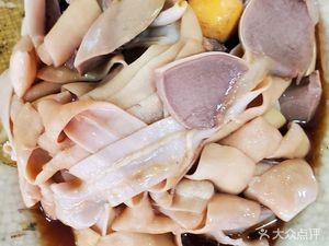 Junmin Fine Food City (Shanglin Special White Cut Old Store)