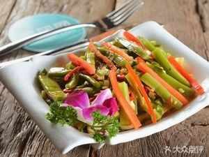 Yizhou Wei Cold Dishes (Daxue East Road Subway Commercial Street Store)