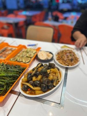 New Gathering Point Golden City Jiang Restaurant (Huqiu Xingdai Plaza Branch)