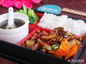 Yixiang Iron Pot Rice (Youyi Road Branch)