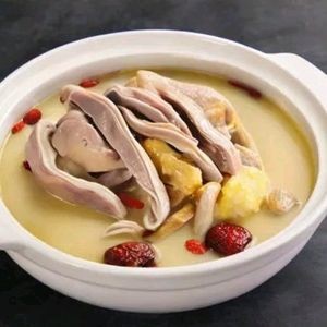 Chi You Pig's Intestine Chicken Hot Pot Set Meal Soup Noodles