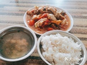 Qinken Fast Food (Luowen Center Store)