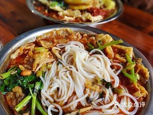 Hua Ji Luosifen (Swiss Garden Store)