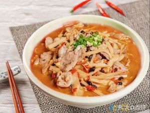 Bazhen Lao You Fen Mian (Luolai Dong Xin Village Branch)