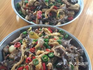 Yizhou Su's Crispy Dog Meat City (Luban Head Store)