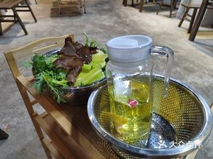 Qianfu Four Seasons Red Mao Dou Hot Pot