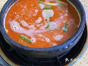 Xiao Li Clay Pot Sour Spicy Soup, Special Bean Rice Hotpot, Wild Vegetable Restaurant (Haotong Golden Garden Branch)