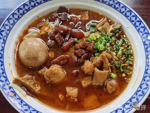 Xiong Ba Intestine and Blood Noodles (Dongmen Bridge Branch)
