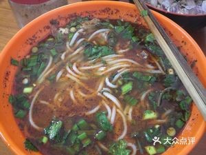 Li Ji Benwei Xiang Lamb Noodles (Longdongbao Branch)