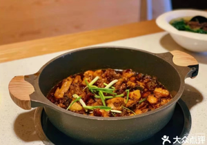 Guizhou People's Spicy Chicken (Xiaoshizi Branch)