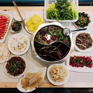 Miao Family Sour Soup Beef (Qunsheng Store)