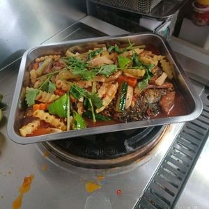 Luò Jì Spicy Chicken Dry Pot Chicken Chicken Stew (Hainai Plaza Store)