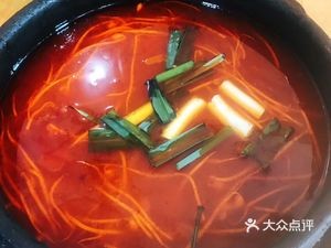 Zhou Ba Pi Famous Specialty Clay Pot Spicy Stir-Fry