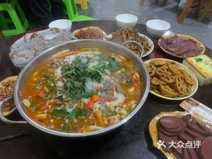 Yang Ba Hot Pot (Tongmuling Branch)