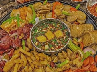 Many Fish Restaurant · Barbecue