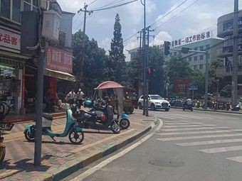 Hunan Noodles with Intestines (Zhongxing Shijia East Branch)