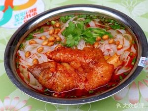 Zhou's Chang Wang Noodles (Tenglong Bay)