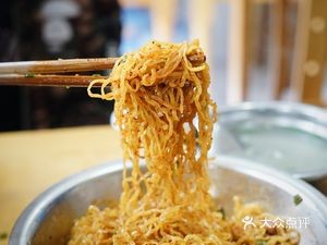 Zhu's Crispy Meatball Spicy Noodle House (Zhujiang Apartment Store)