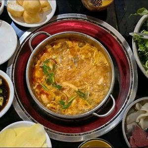 Xingda Wujiang Fish Slices Hot Pot (Songhuajiang Road Branch)