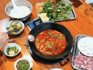 Good Wife Street Food Hot Pot (Qilong Business Port Store)