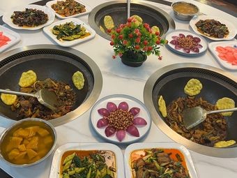 Qiancheng Shan Zhuang Chai Huo Chicken