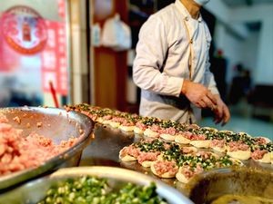 Chen's Green Meat Patties King (Xingguan Road Store)