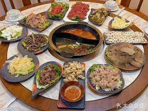 Gathering of Miao Fish Sauce Sour Soup Beef