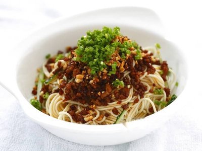 Cai Ji Zhanjiang Hot Dry Noodles