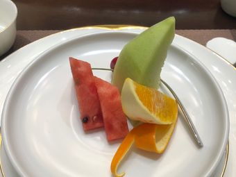 Long Ruixuan Restaurant