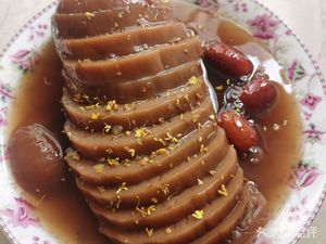He Nuoxiang · Sweet Lotus Root with Honey Glaze (Zhenping Branch)