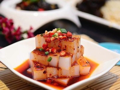 Yao's Gate Sweet and Sour Spare Ribs with Yangzhou Lion Head Meatballs