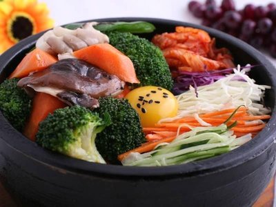Sour Cabbage Beef Noodles (Julu Road Store)