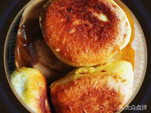 Shanghai Special Beef Pan-Fried Dumplings (Jinye Times Square Store)