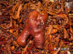 Bala Bala Duck Quzhou Duck Head (Yuxiu Road Store)