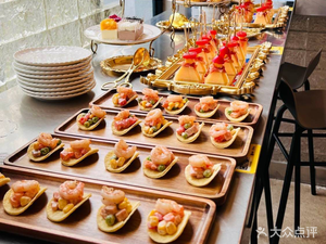 PEL & Tianming Circle Dining Bar