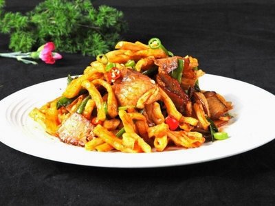 Xiangjiang Local Cuisine (Buzhen Commercial Plaza Branch)