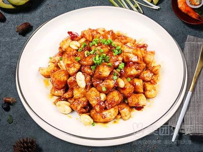 Long Bai Wei Large Canteen (Pu Jian Community Store)