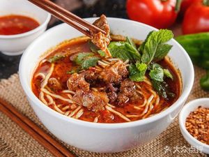 Braised Beef Noodles (Guanghai Road Branch)