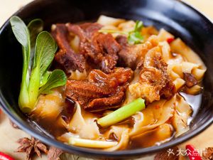 Golden Soup Beef Noodles (Nanyang New Town Branch)