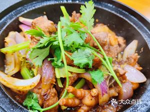 Chongqing Chicken and Crab煲 Village Chef's Roast Fish (Gongkang Branch)