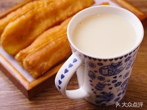 Jiu Yi Soy Milk and Dough Sticks (Kangshen Road Branch)