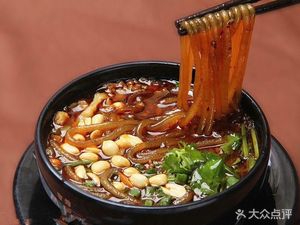 Chongqing Stir-Fried Noodles with Soy Sauce (Kangshen Road Branch)