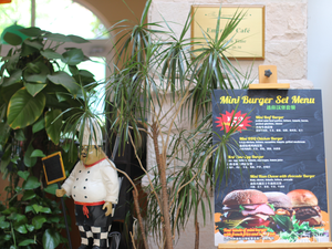 Emerald Cafe绿宝餐厅