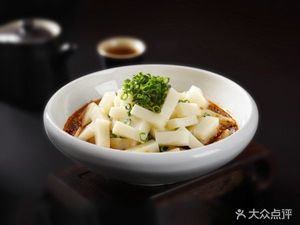 Lu Sansguo (Xinchang Branch)