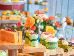 Marriott Shanghai Urban Center Hotel · The Lounge Lobby Bar